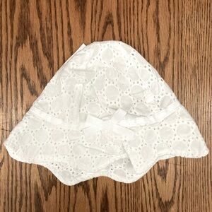 ☀️👶BABY BONNET/SUN HAT👶☀️WHITE/bow& chin strap sz12-18mo 100%cotton✨NWT✨